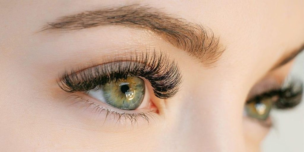 The Effect Of Using Careprost On Thick, Long Eyelashes