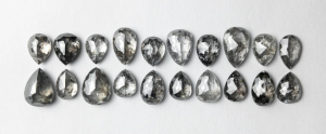 Different size salt and pepper diamond 